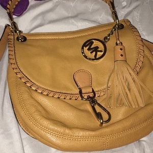 MICHAEL KORS SADDEL bag